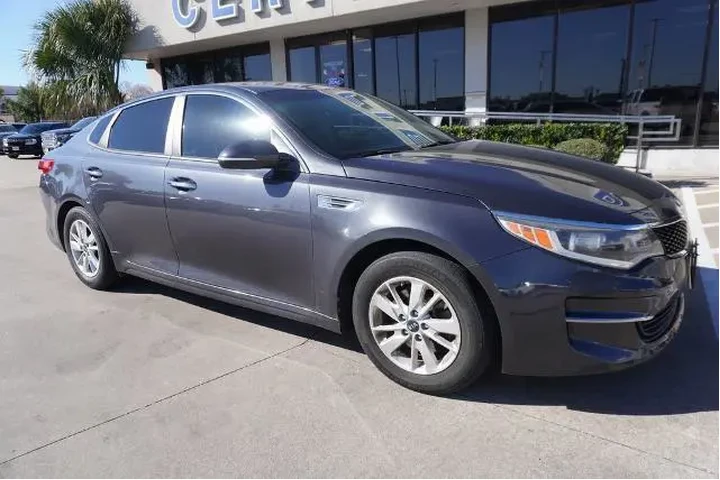 $9988 : Kia Optima 2018 LX 4dr Sedan image 1