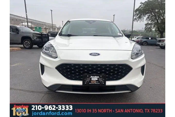 $17246 : Ford Escape 2022 SE 4dr SUV image 2