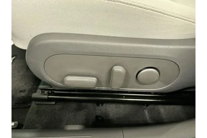 $31520 : Hyundai KONA 2024 AWD SEL 4d image 10