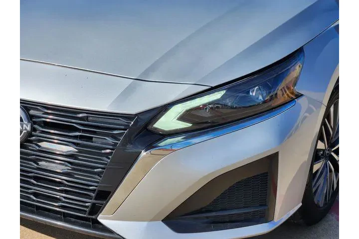 $19995 : Nissan Altima 2024 2.5 SV 4d image 7