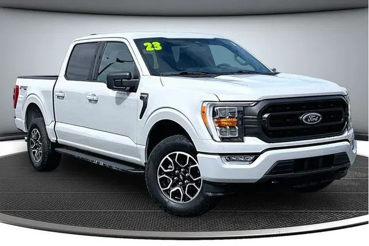 $39500 : Ford F-150 2023 4x4 Lariat 4 image 3