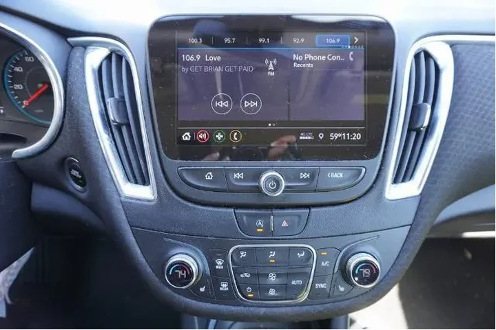 $15588 : Chevrolet Malibu 2020 LT 4dr image 8