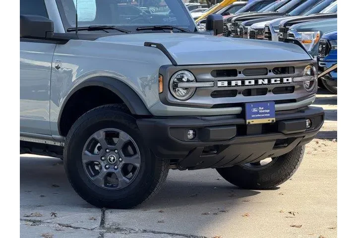 $35988 : Ford Bronco 2024 4x4 Big Ben image 2
