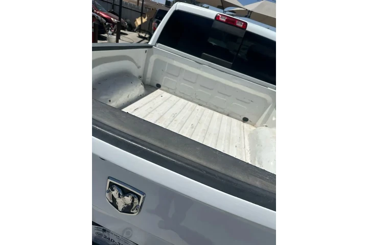 $16995 : 2017 RAM 1500 CREW CAB2017 RA image 10
