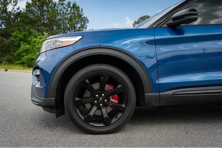 $34987 : Ford Explorer 2021 AWD ST 4d image 4