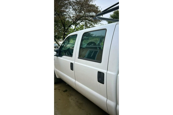 $7500 : Ford 250 image 6