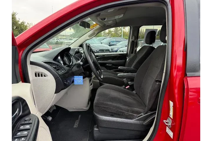 $11986 : Dodge Grand Caravan 2013 SE image 10