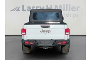 $33032 : Jeep Gladiator 2023 4x4 Moja thumbnail