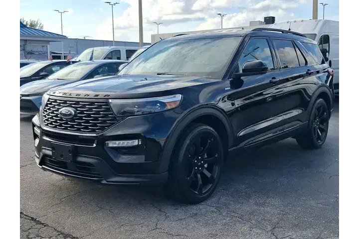 $32590 : Ford Explorer 2023 ST-Line 4 image 2