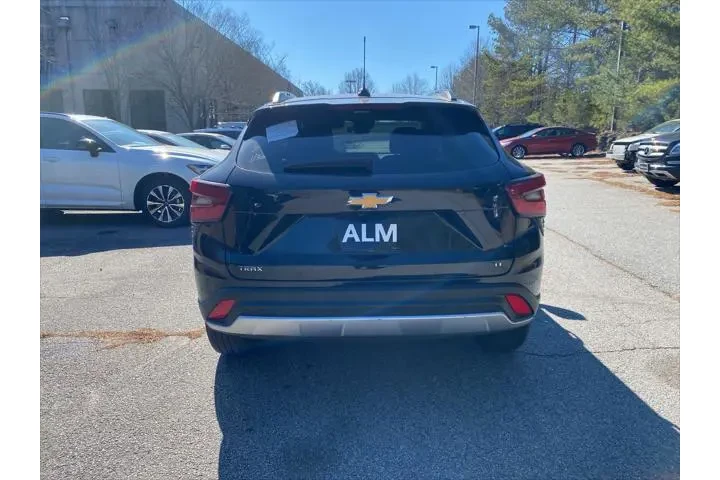 $19420 : Chevrolet Trax 2025 LT 4dr C image 5