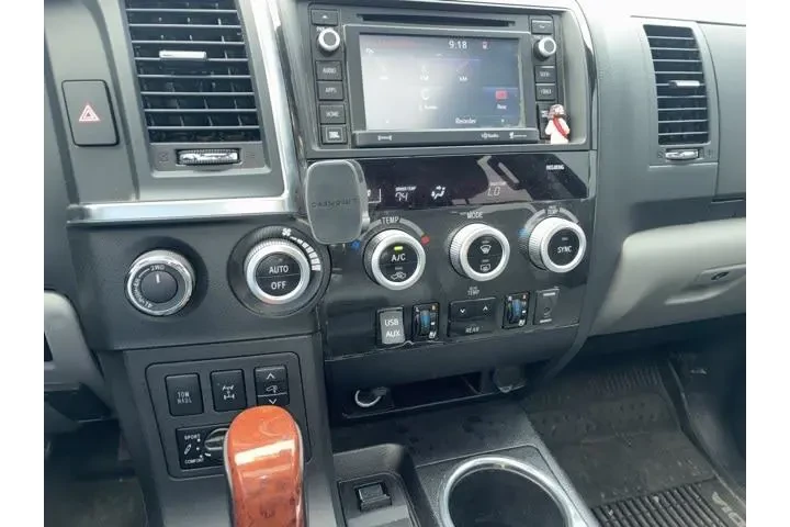 $33992 : Toyota Sequoia 2018 4x4 Plat image 9