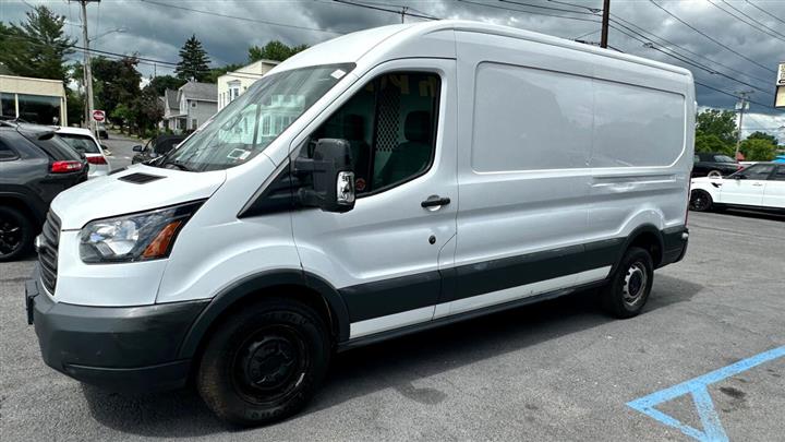 $14995 : 2015 Transit image 3