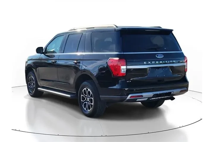 $39691 : Ford Expedition 2024 4x2 XLT image 2