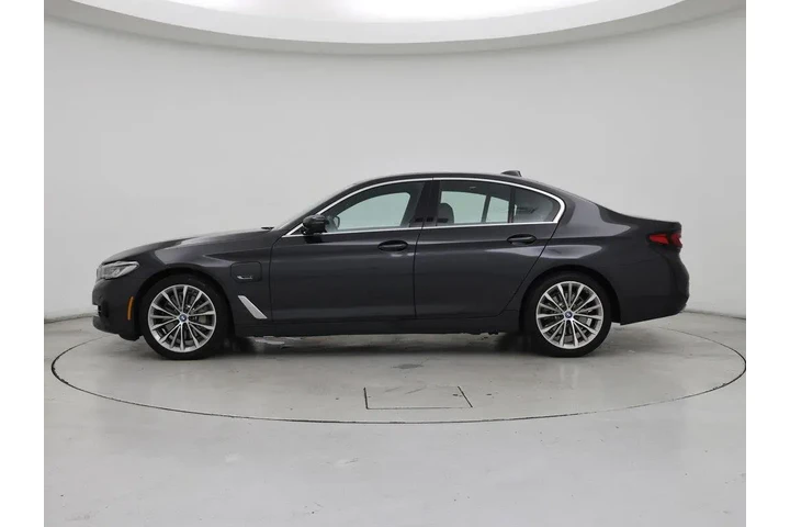 $31998 : BMW 5 Series 2022 530e 4dr S image 3