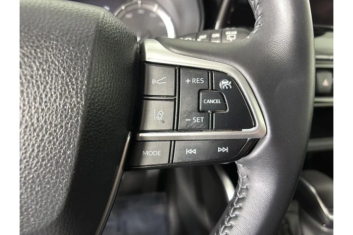 $36281 : Gold Certified 2024 Highlande image 9