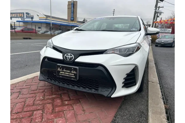 $10995 : 2017 Corolla SE image 9