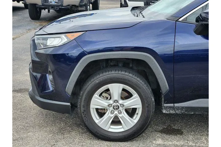 $23995 : Toyota RAV4 2021 XLE 4dr SUV image 8