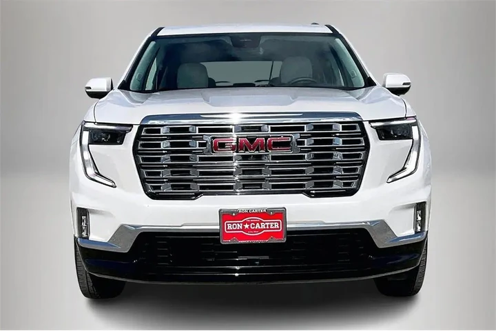 GMC Acadia 2024 Denali 4dr S image 3