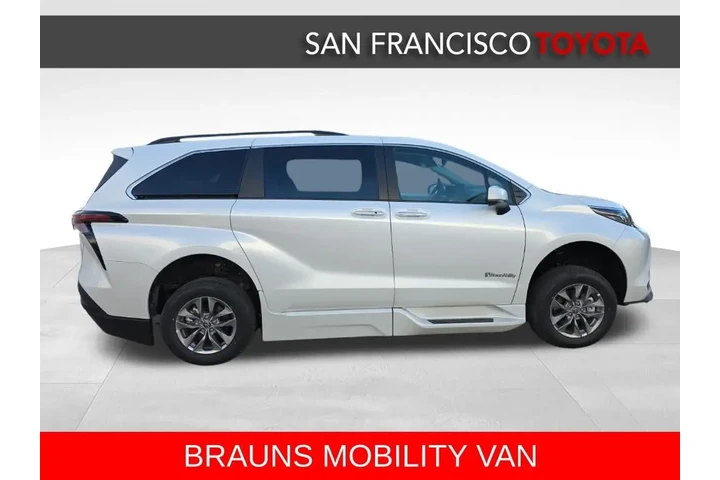 $89888 : 2026 Sienna XLE 8 Passenger image 7