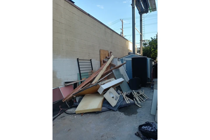 HAULING AND DEMOLITION image 4