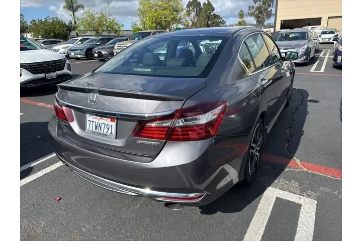 $13995 : Honda Accord 2016 Sport 4dr image 3