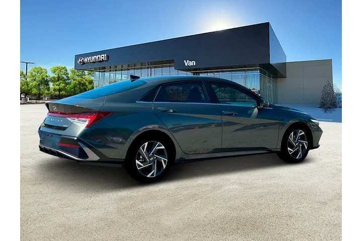 $19499 : Hyundai ELANTRA 2024 Limited image 8