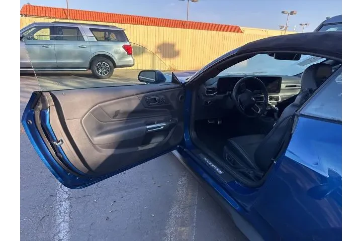 $35000 : Ford Mustang 2024 EcoBoost P image 6