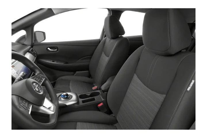 Nissan LEAF 2022 SV PLUS 4dr image 6