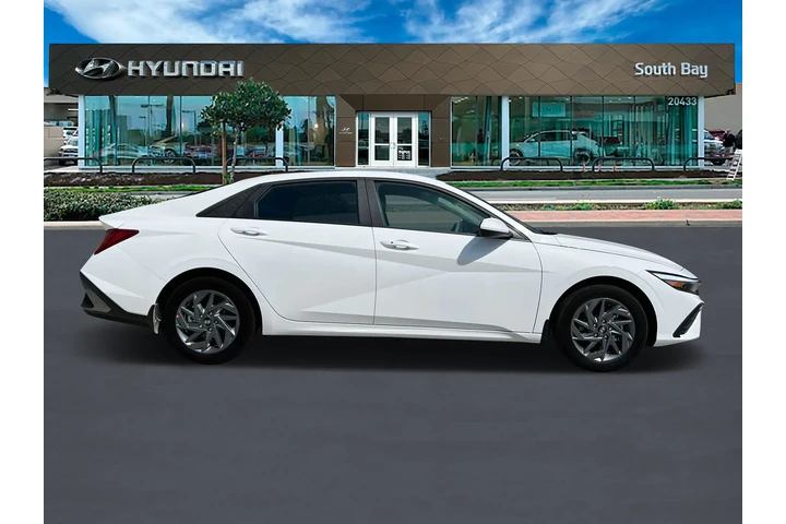$24998 : Hyundai ELANTRA Hybrid 2025 image 9