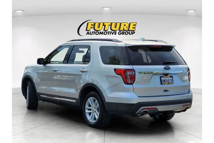 $13988 : Ford Explorer 2016 XLT 4dr S image 8