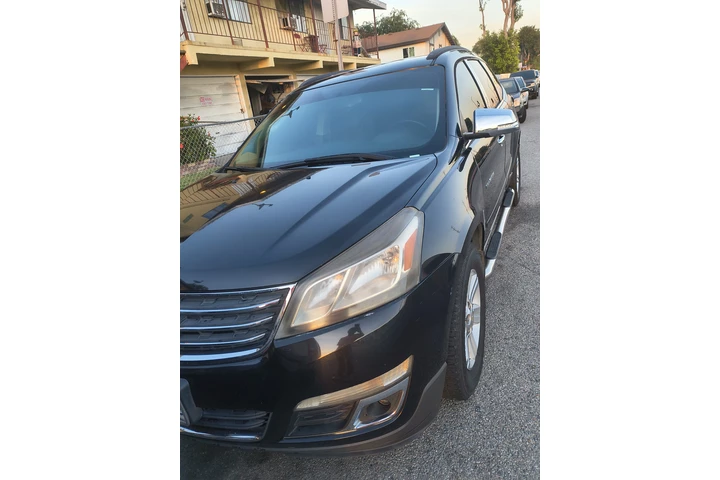 $3500 : Chevrolet traverse image 1