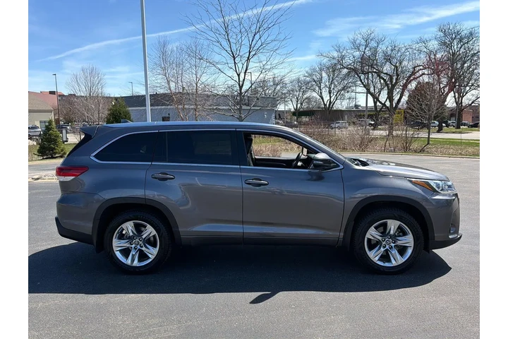 $20000 : 2018 Highlander Limited image 10
