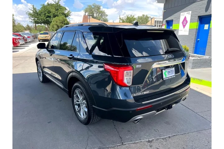 2022 Explorer Limited AWD image 7