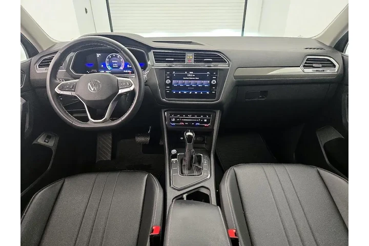 $20998 : Volkswagen Tiguan 2022 SE 4d image 9