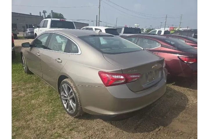 $22045 : Chevrolet Malibu 2024 LT 4dr image 2