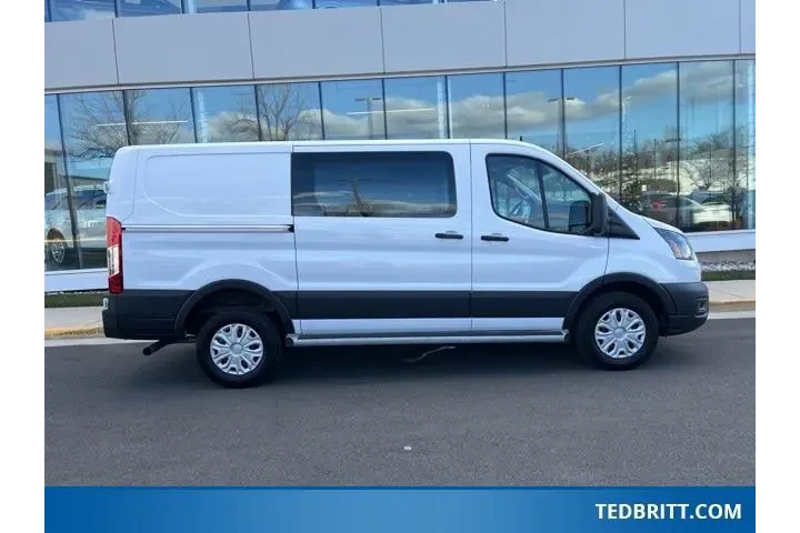 $32000 : Ford Transit 2024 250 3dr SW image 9