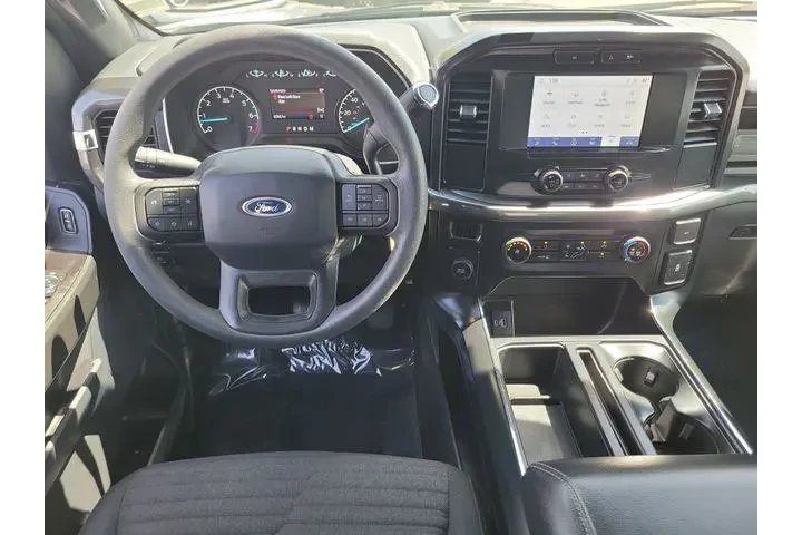 $39900 : Ford F-150 2023 4x2 XL 4dr S image 4