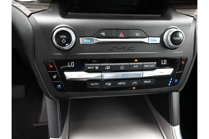 $24093 : Ford Explorer 2020 Limited 4 image 10