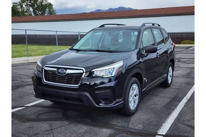 $15700 : 2019 Forester image 5