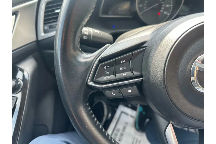 $12995 : 2017 MAZDA MAZDA3 image 1