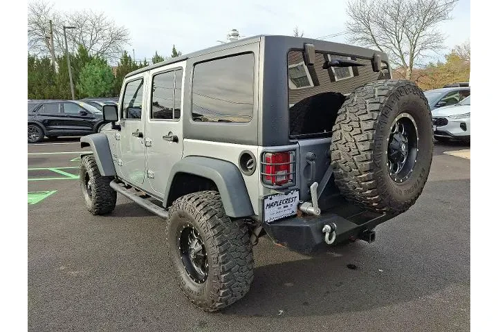 $14800 : Jeep Wrangler Unlimited 2014 image 7