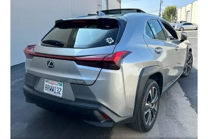 $24000 : Lexus UX 200 2019 4dr Crosso image 4