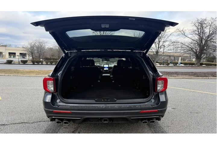 $39895 : Ford Explorer 2022 AWD ST 4d image 6