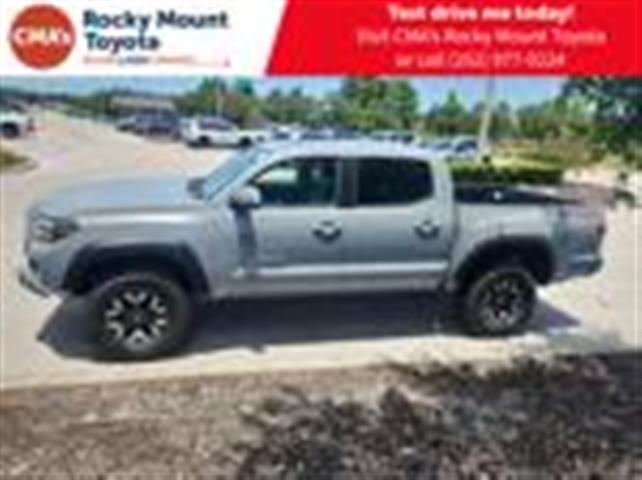 $40790 : PRE-OWNED 2021 TOYOTA TACOMA image 2