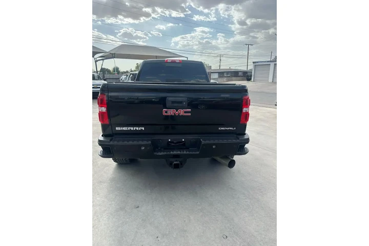 $35995 : 2017 GMC SIERRA 2500 HD CREW image 5