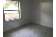 $1950 : 3 bed 2 bath available thumbnail