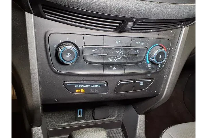 $12788 : Ford Escape 2017 S 4dr SUV image 9