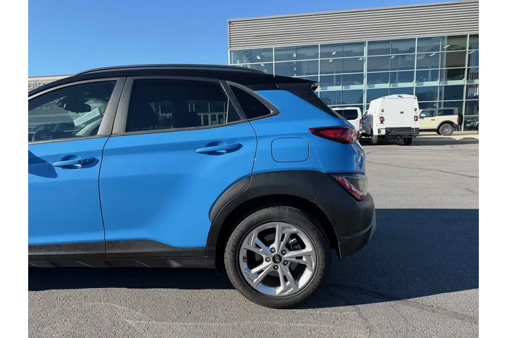 $14308 : Hyundai KONA 2022 AWD SEL 4d image 4