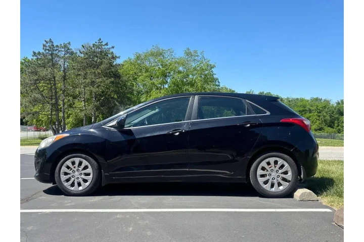 $3999 : 2016 Elantra GT image 6