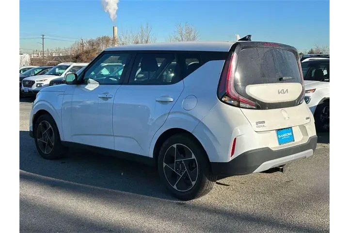 $19959 : Kia Soul 2023 EX 4dr Crossov image 5